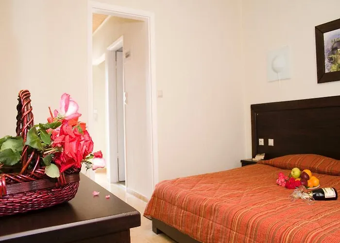 Paradise Apartments
